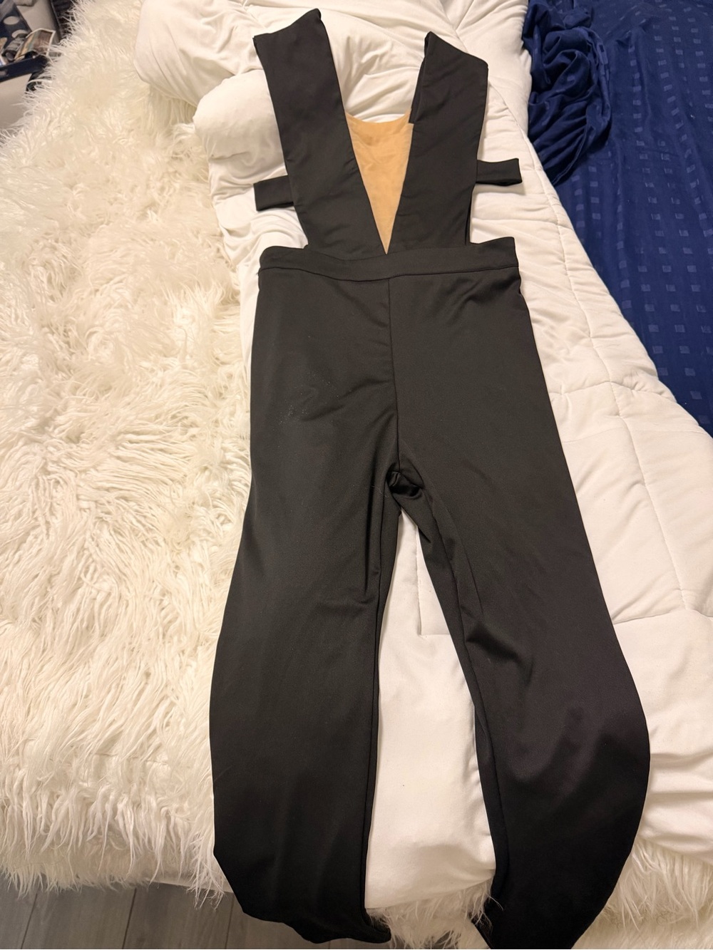 SHEIN Black Plunge-Strap Jumpsuit
